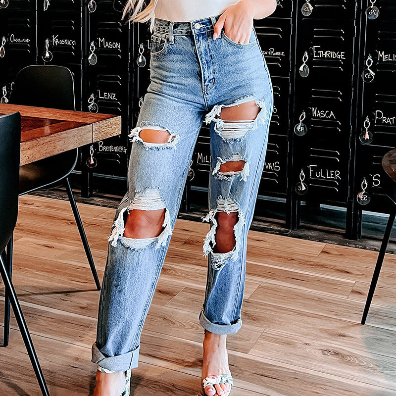 Women's Destroyed Boyfriend Jeans in a casual cut with high waist Lune London