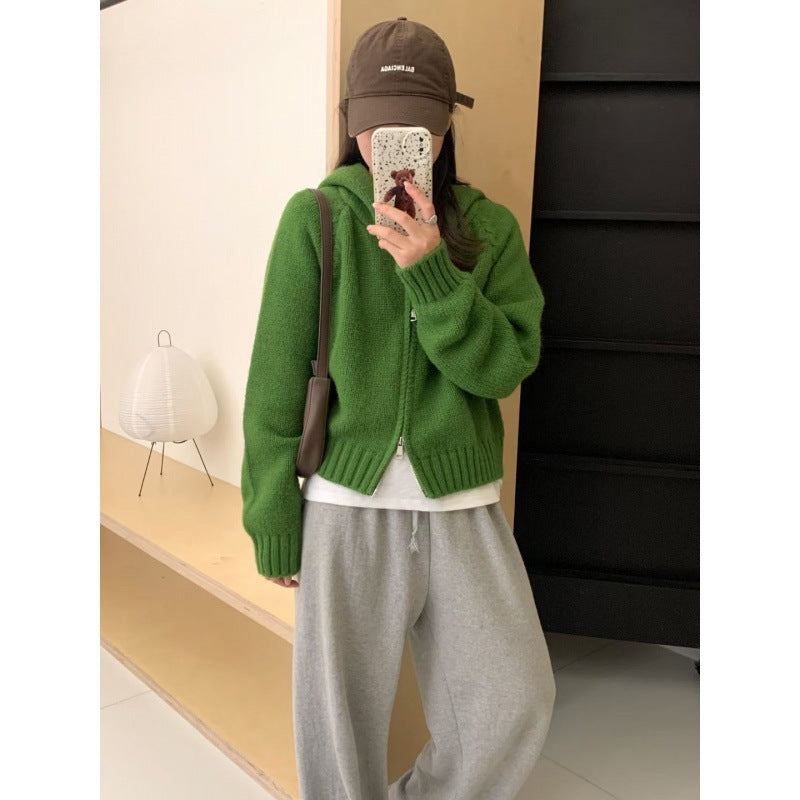 Gilet à capuche confortable pour femmes avec fermeture éclair et grandes poches Chic & Stil
