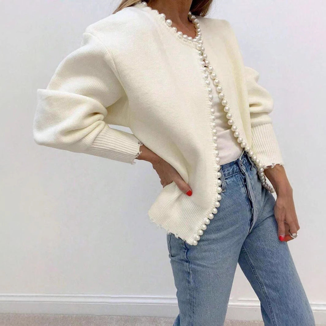 Lady cardigan with pearl decoration and chic stylish cut