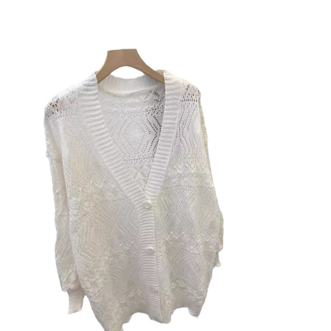 Women's cardigan with a delicate lace pattern and elegant button details Lune London