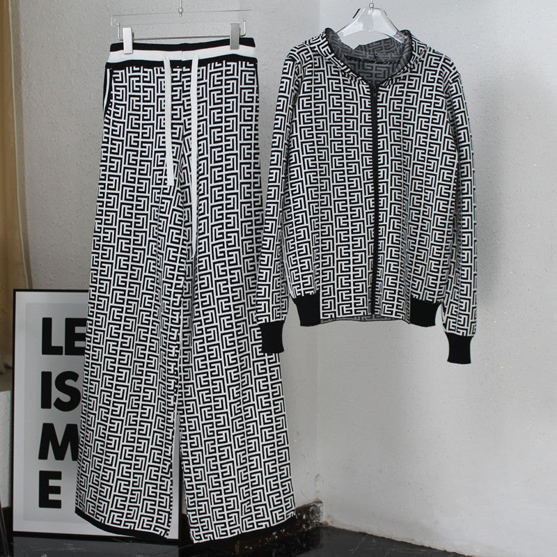 Knit loungewear set for women with graphic pattern Lune London