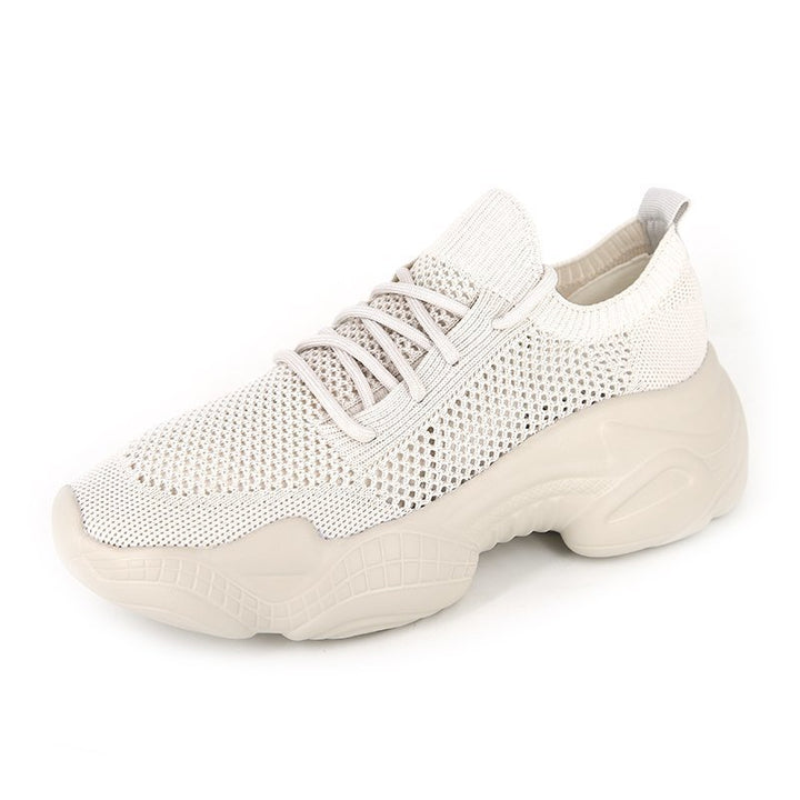 Breathable sneakers for women with an elegant mesh structure and a soft sole Lune London