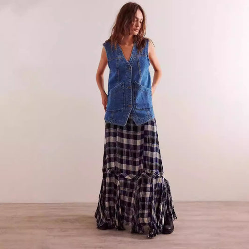 Women's denim dungaree jacket with practical pockets and fashionable V-neck Lune London