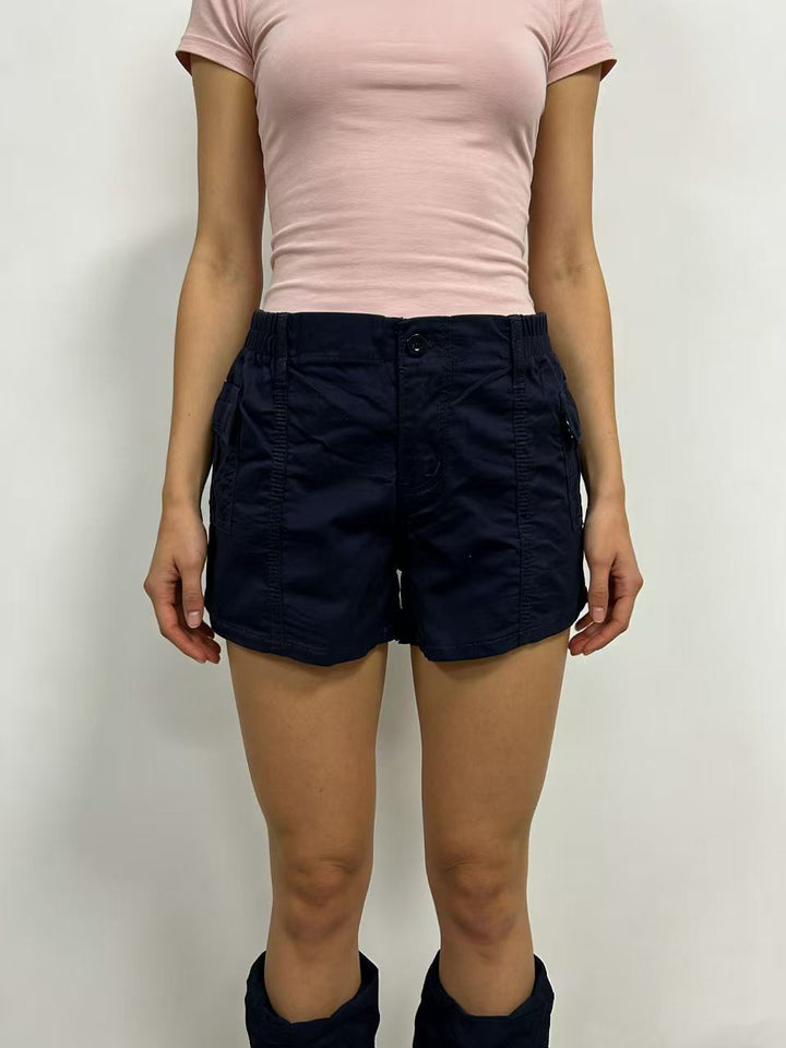 Women's cargo shorts with functional side pockets and elastic waistband Lune London