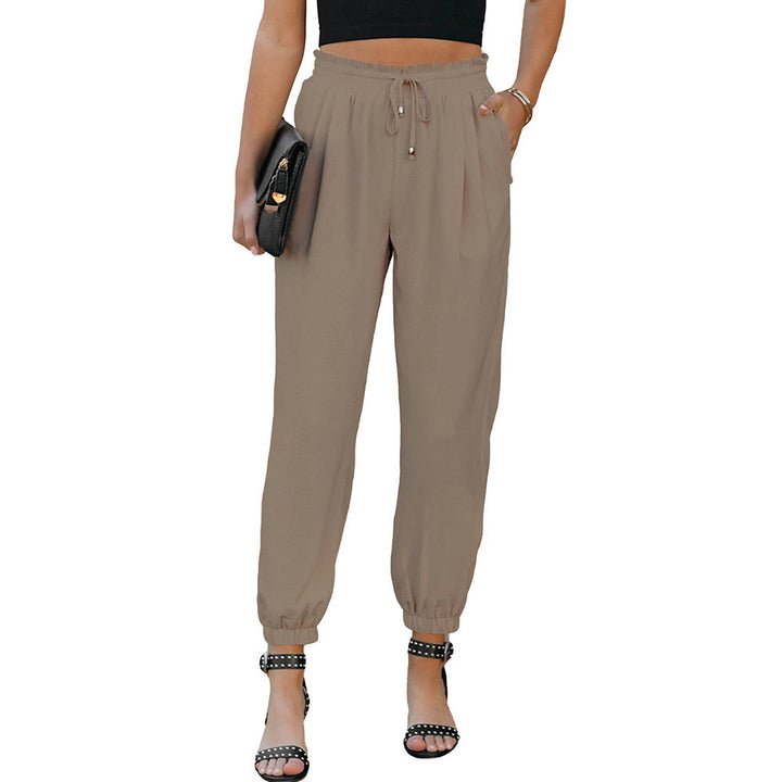 Sporty chino pants for women with elastic waistband and side pockets Lune London