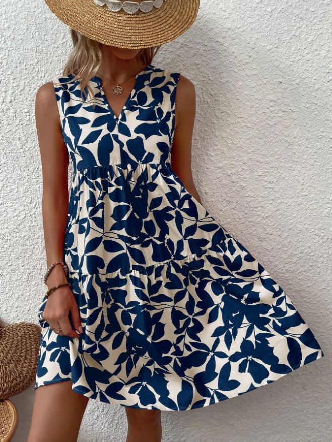 Sleeveless summer dress for women in A with V design Lune London
