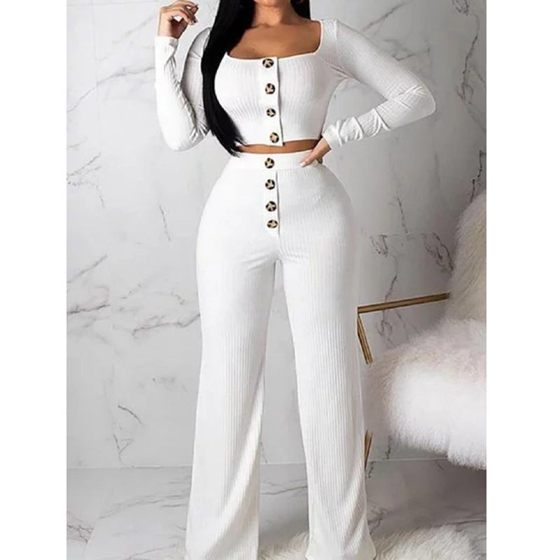 Knitted set for women with button placket and loose fit Chic und Stil