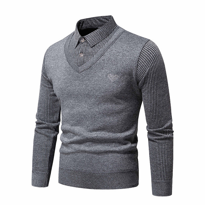 Elegant knitted sweater for men with V-neck and structured sleeves Lune London