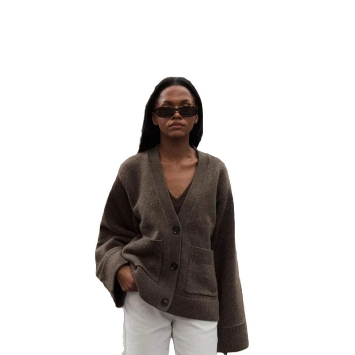 Ladies casual hoodie with large pockets and open cut Lune London