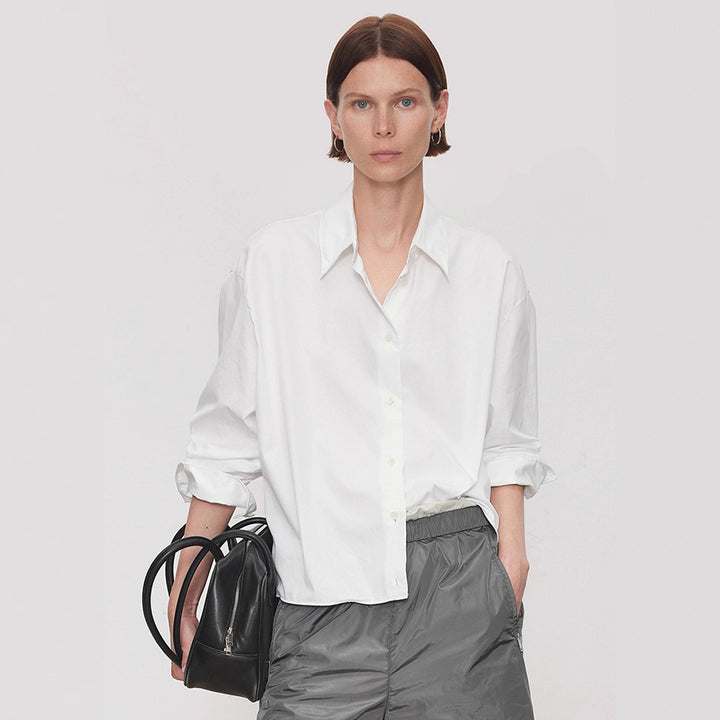 Chemise aérienne pour femmes avec col classique Chic & Stil