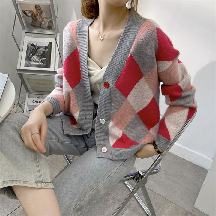 Women's cardigan with modern diamond pattern Lune London