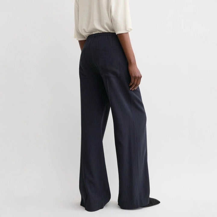 Pantalons en chiffon à coupe large pour femmes avec taille élastique Chic & Stil