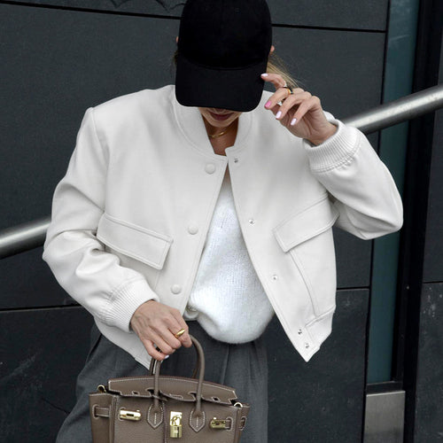 Oversized casual jacket for women with practical pockets and modern cut Lune London