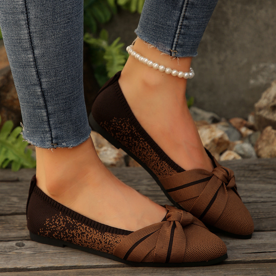 Elegant ballerinas for women with bow decoration and pointed shoe design Lune London