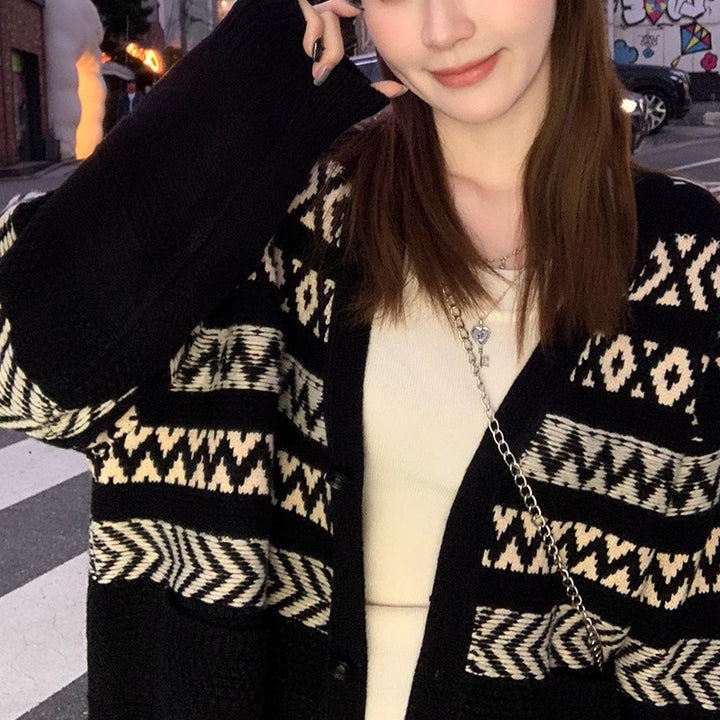 Ladies cozy knit cardigan Lune London