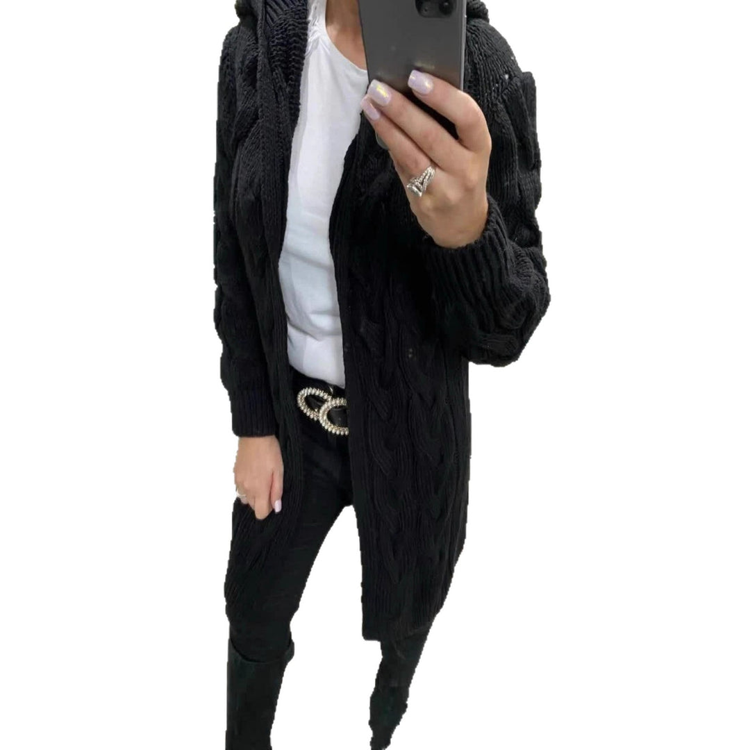 Ladies Long Cardigan with high quality twisted pattern and relaxed fit Lune London