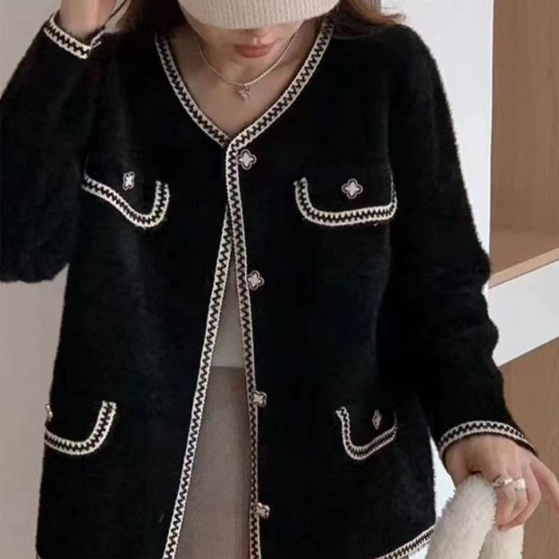 Gilet pour femmes avec des coutures contrastées élaborées Chic & Stil