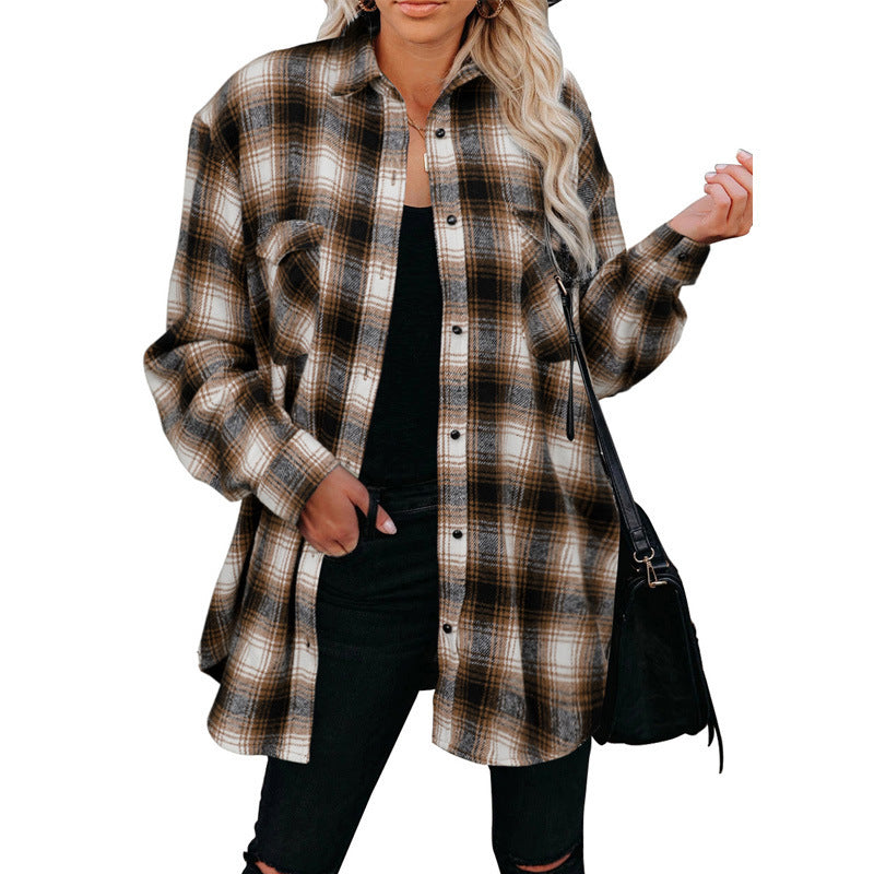 Cotton flannel shirt for women with plaid pattern and chest pockets Lune London