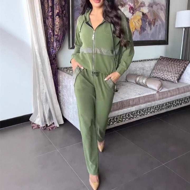 Lune London stylish sportswear set for women