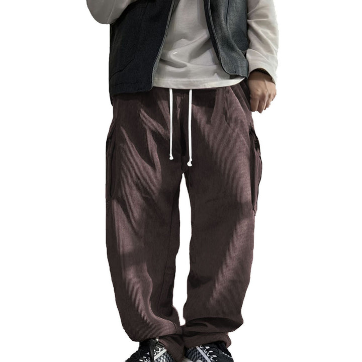 Versatile cargo pants for men with elastic waist and practical pockets Lune London