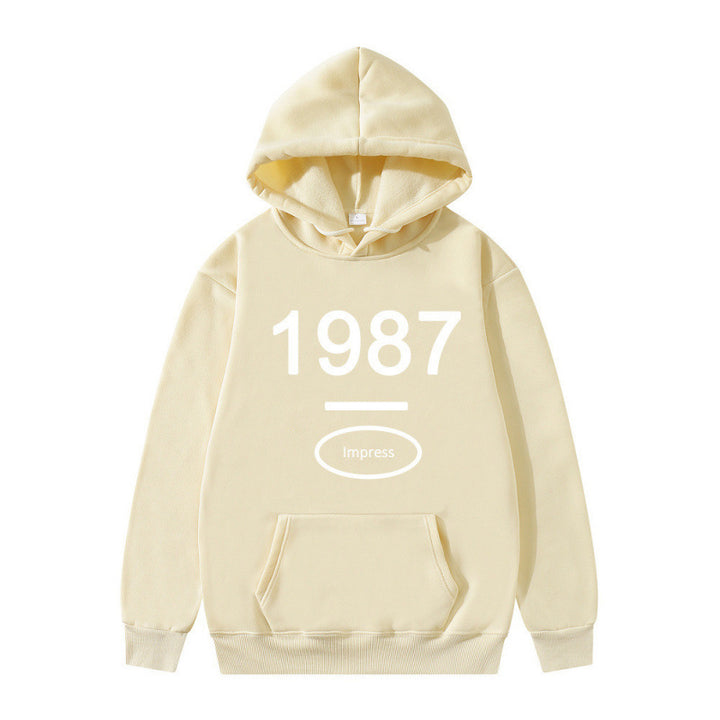 Women's hooded sweatshirt with practical kangaroo pocket design Lune London