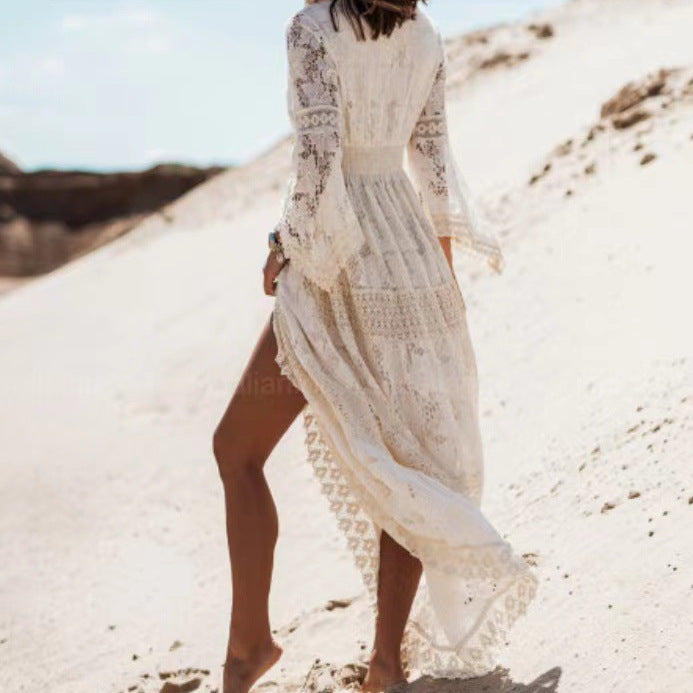 Elegant boho beach dress for ladies with lace accents and a loose fit Lune London
