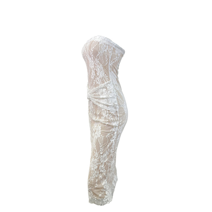 Women's lace dress with figure-flattering design and elegant knot detail Lune London