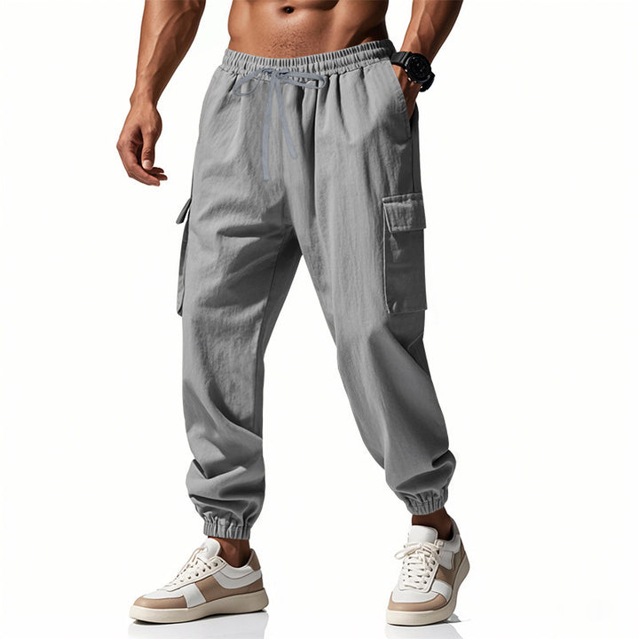 Comfortable cargo pants for men with an elastic waistband and practical side pockets Lune London