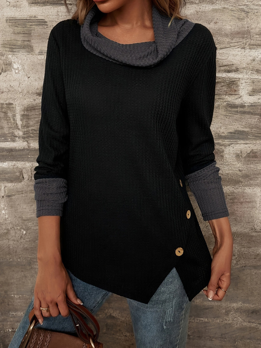 Women long sleeve T-shirt with wide collar and textured premium material Lune London