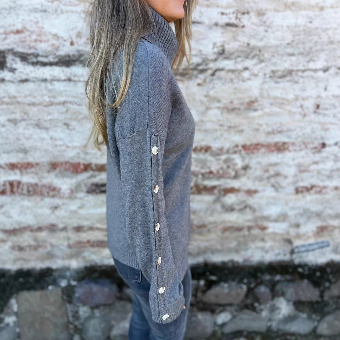 Pull femme avec col roulé et détails de boutons décoratifs Chic & Stil