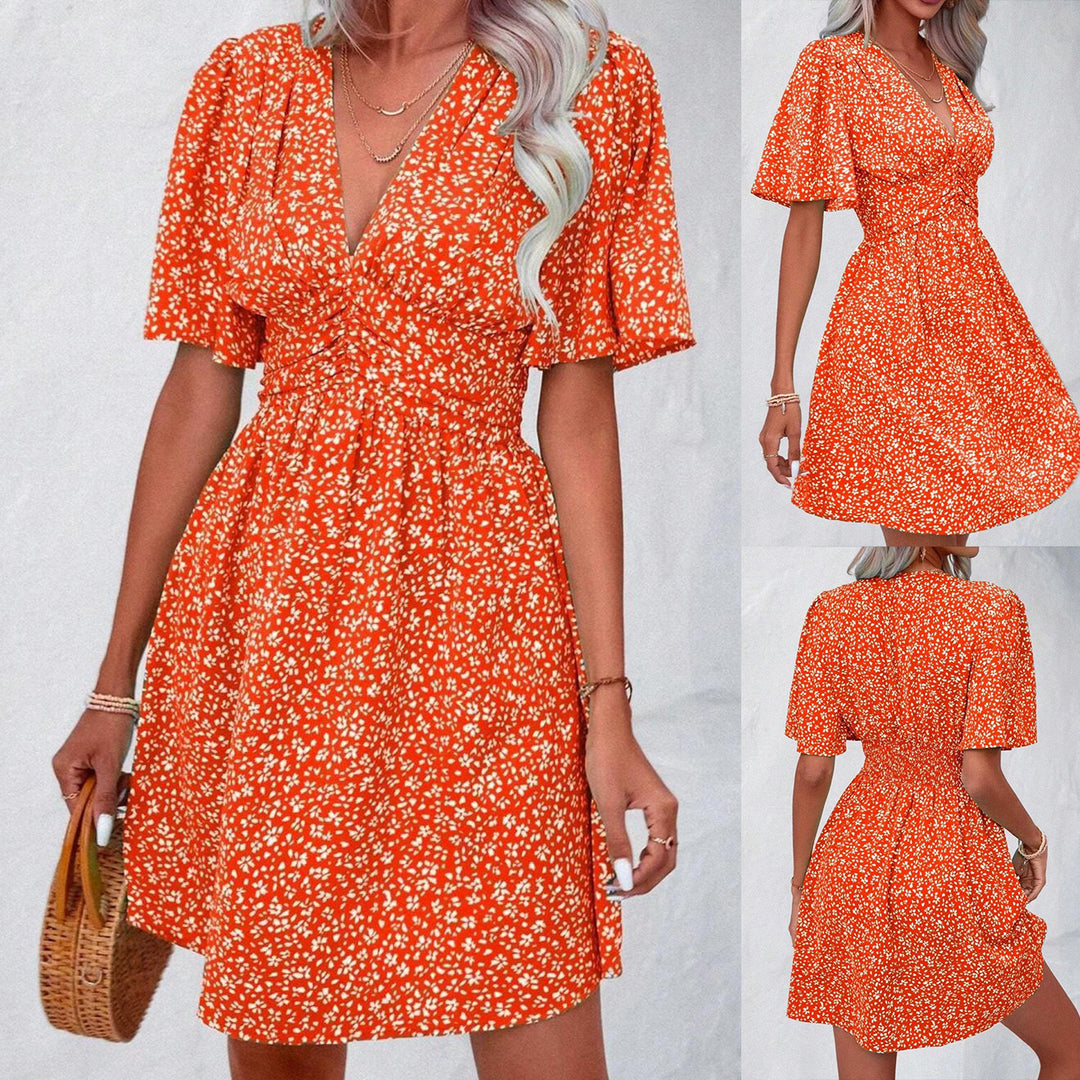 Flirty Floral Fitted and Flared Dress Lune London
