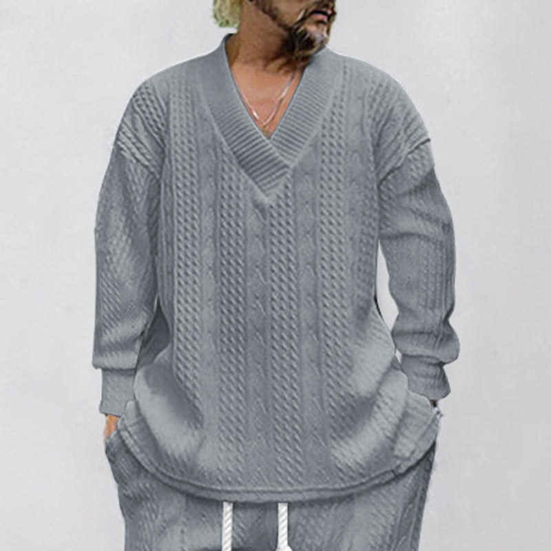 Chunky knit pullover for men with V-neck and relaxed fit Lune London