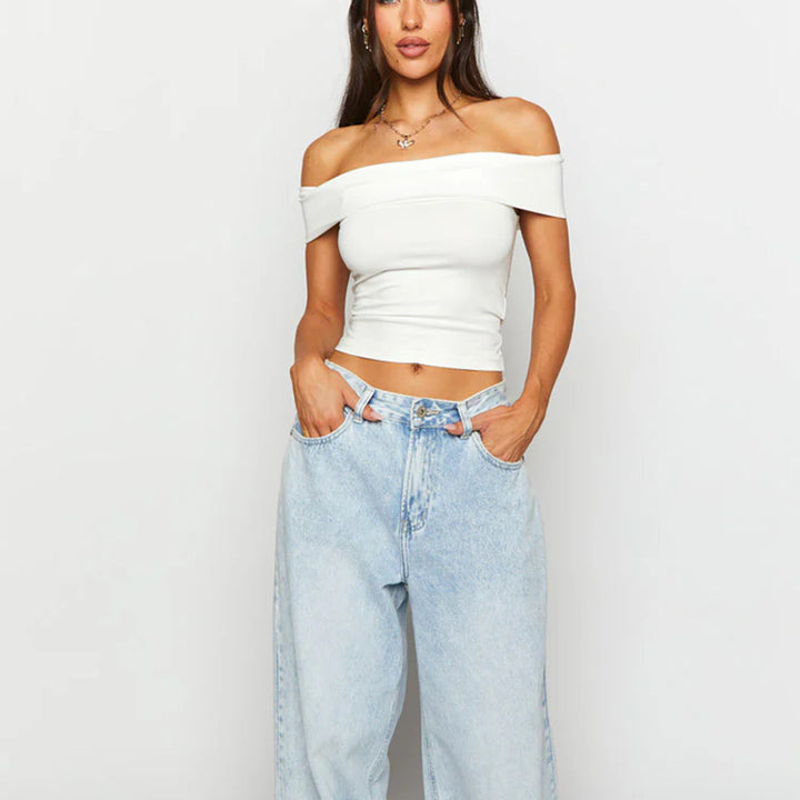Women's Off-Shoulder Crop Top made of elastic material with figure-flattering design Lune London