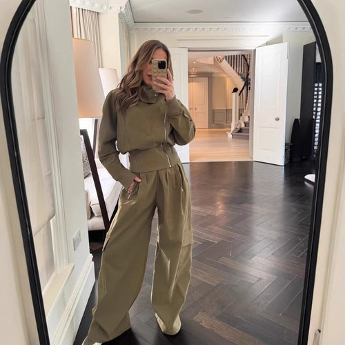 Wide cargo pants for women with elastic waist and side zip pockets Lune London