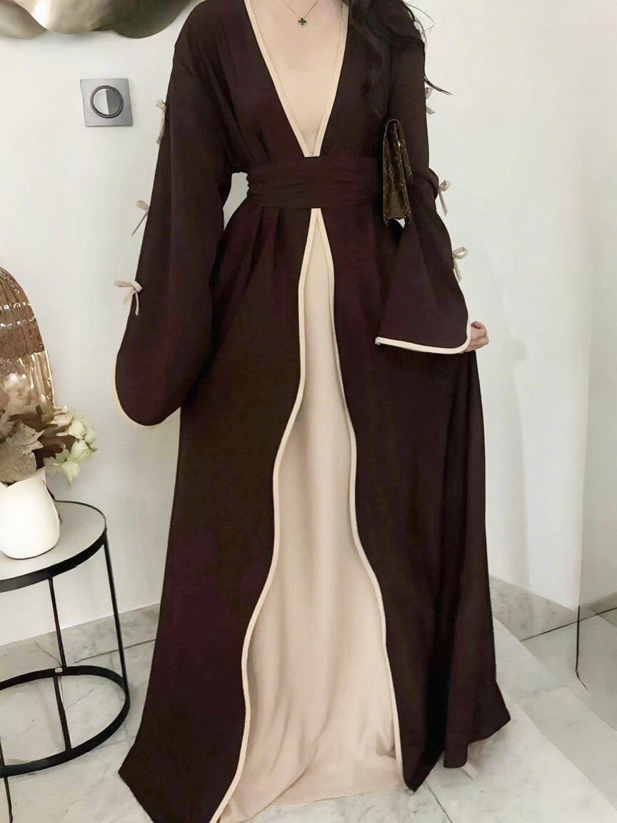 Maxi dress for women with elegant knot details and a flowy cut Lune London