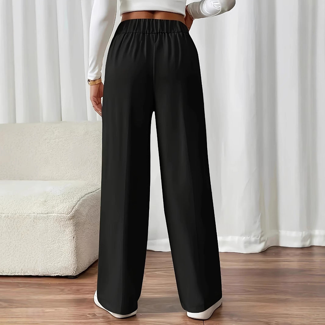 Wide pleated pants for women with elastic waistband and practical pockets Lune London