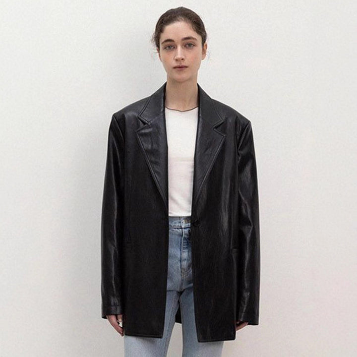 Women Elegant and versatile leather jacket with oversized style Lune London