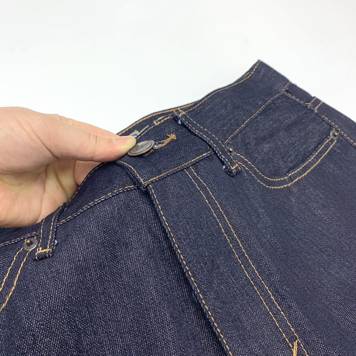 Women's jeans pants with a modern design featuring durable stitching and a timeless look Lune London
