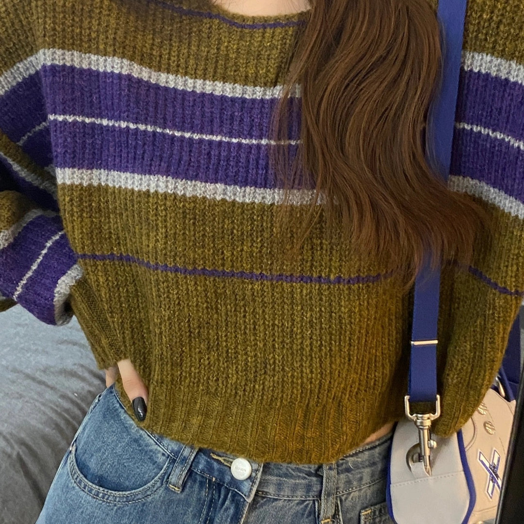 Short knit sweater for women with horizontal stripe pattern Lune London