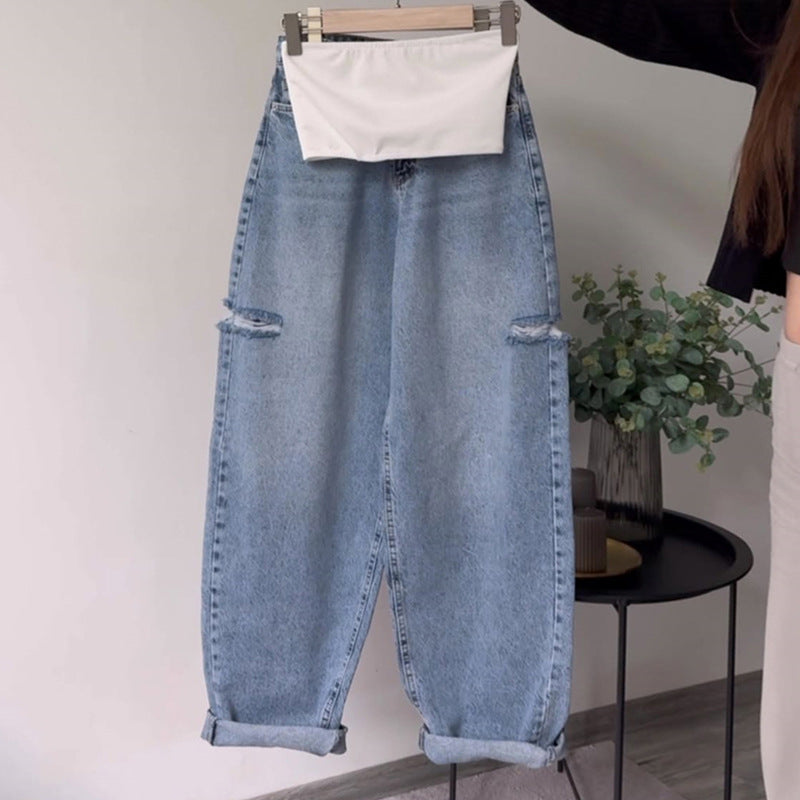 Casual Women's Baggy Jeans with Ripped Details Lune London