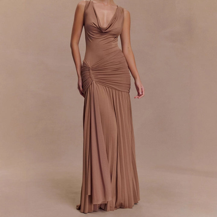 Elegant maxi dress for ladies with refined draping and a fitted cut Lune London