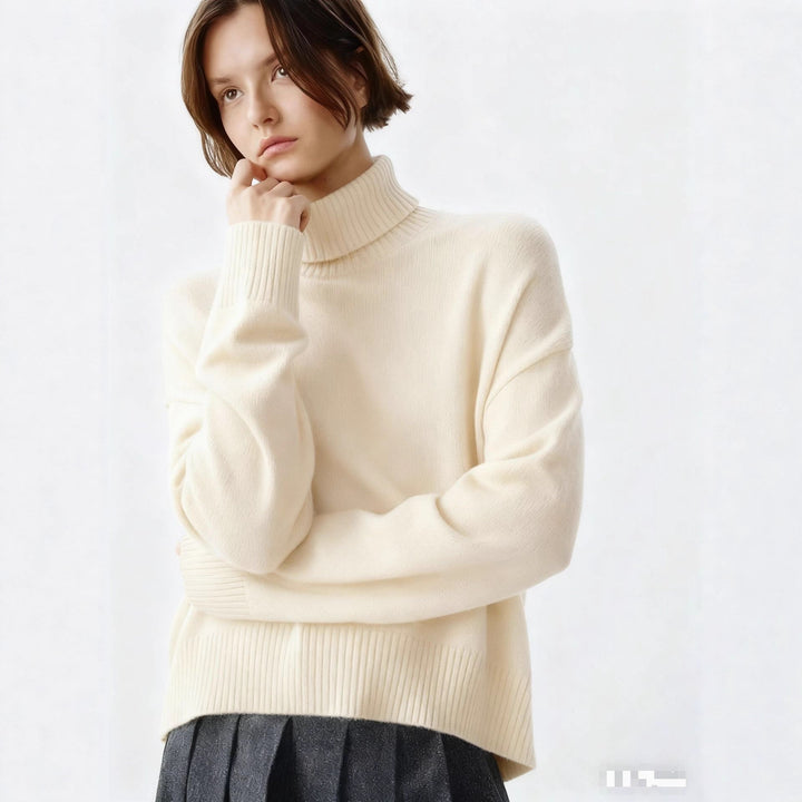 Pull Femme Col Roulé Confortable avec Coupe Oversize et Structure à Fines Côtes Chic & Stil