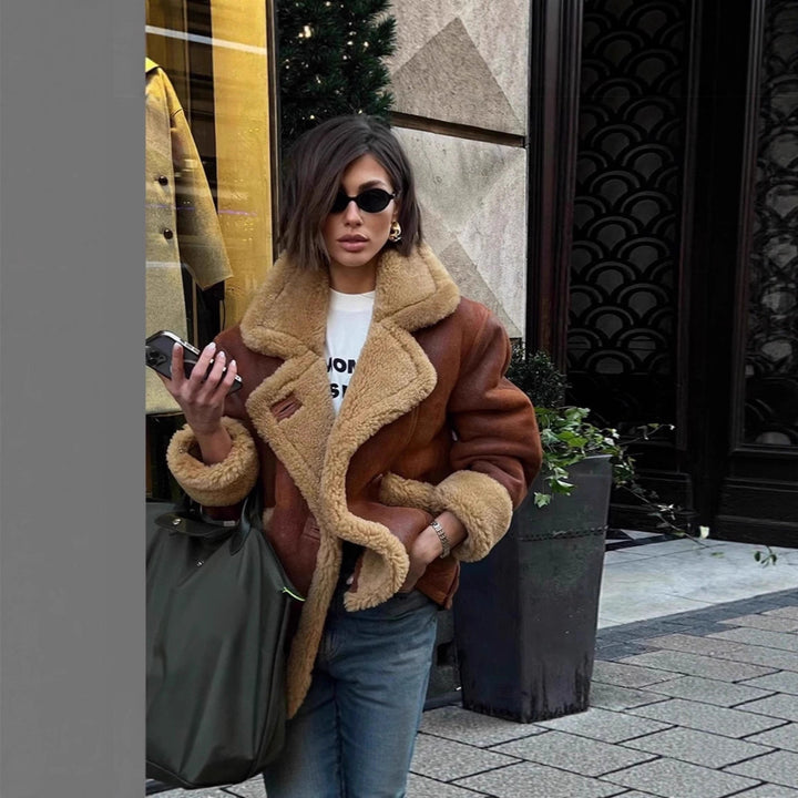 Casual leather jacket for women with faux fur collar and button details Lune London