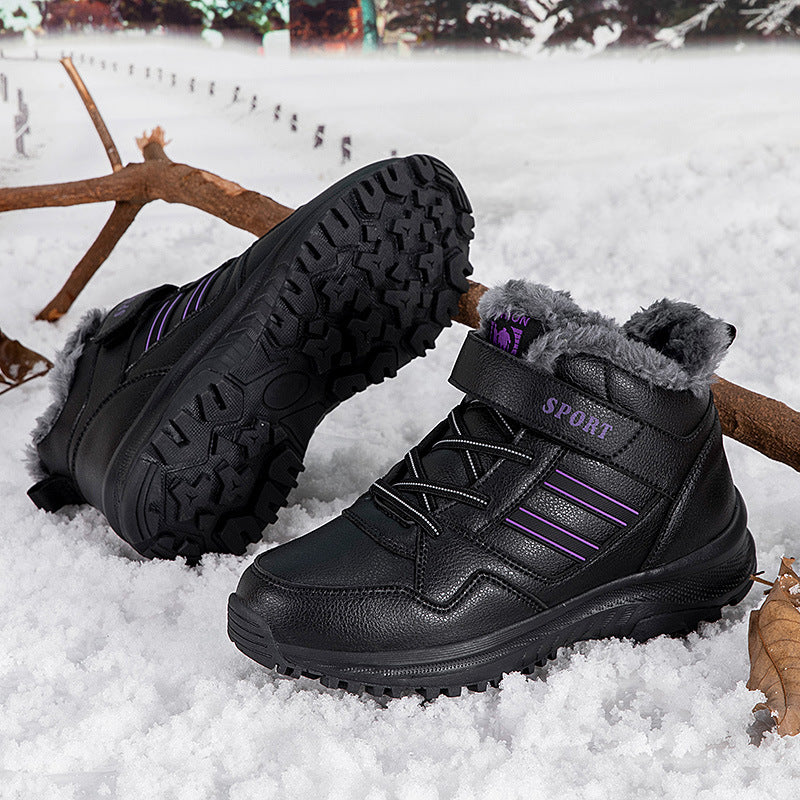 Women's winter hiking boots with non-slip sole and insulating lining Lune London