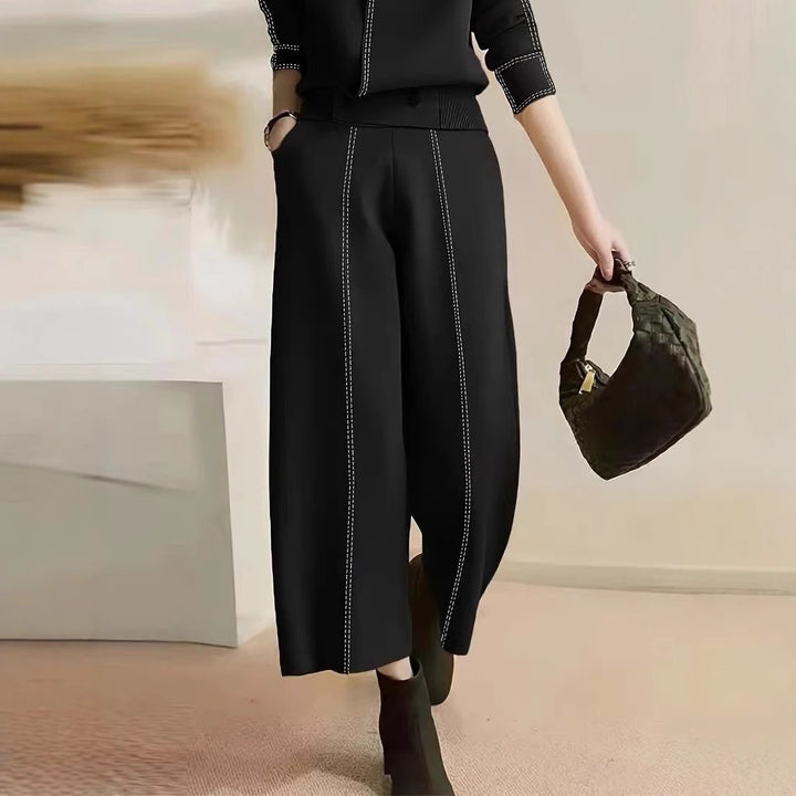 Elegant wide pants for women with decorative seams Lune London