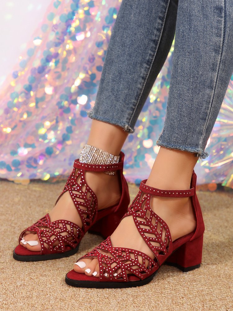 Elegant ladies sandals with glamorous rhinestone detail and trendy strap design Lune London