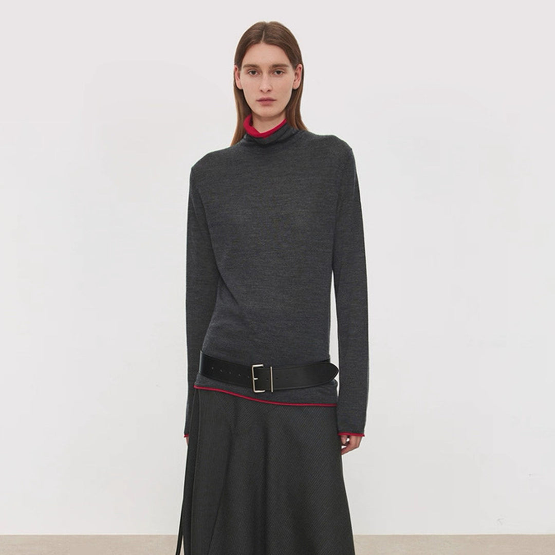 Elegant turtleneck sweater for ladies in fine wool Lune London
