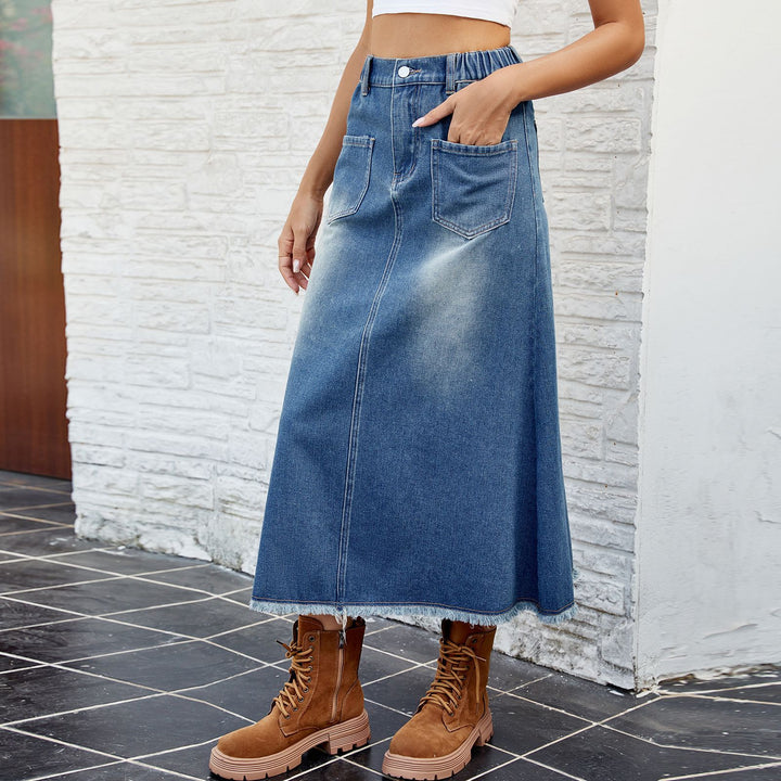 Maxi denim skirt for women with elastic waistband and practical pockets Lune London