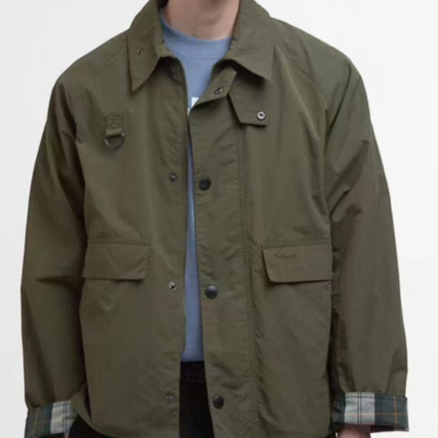 Short utility jacket for men with practical pockets and modern collar Lune London
