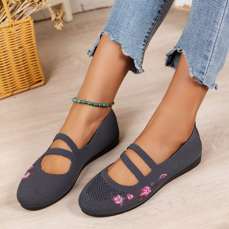 Comfortable ballerinas for ladies with floral embroidery Lune London